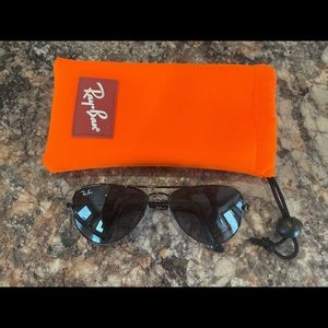 New Ray ban aviator sunglasses Junior kids size..